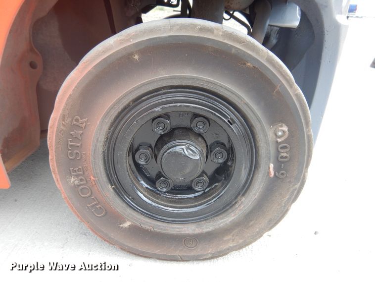 image for item HO9888 2008 Toyota 8FGU20  forklift