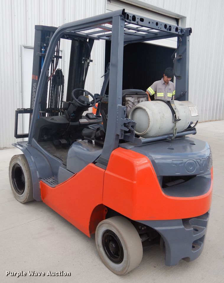 image for item HO9889 2008 Toyota 8FGU20  forklift