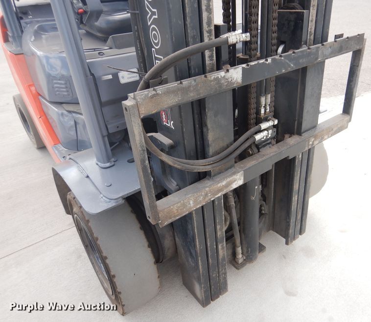image for item HO9889 2008 Toyota 8FGU20  forklift