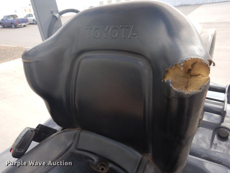 image for item HO9889 2008 Toyota 8FGU20  forklift