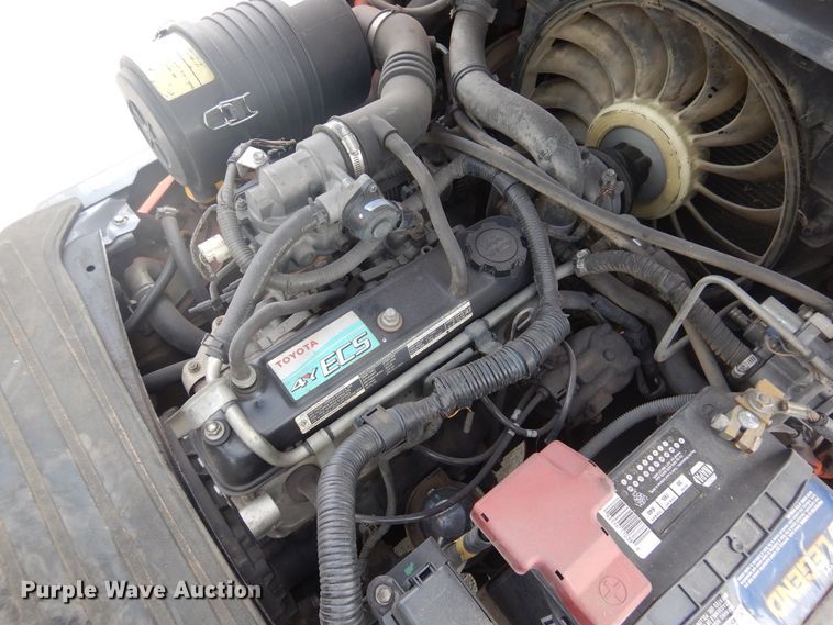 image for item HO9889 2008 Toyota 8FGU20  forklift