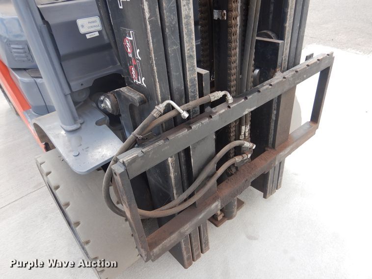 image for item HO9891 2008 Toyota 8FGU20  forklift