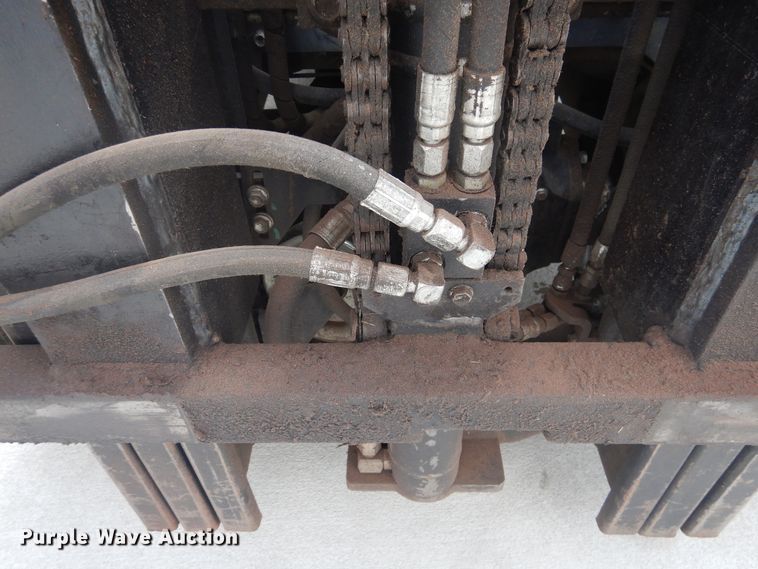 image for item HO9891 2008 Toyota 8FGU20  forklift