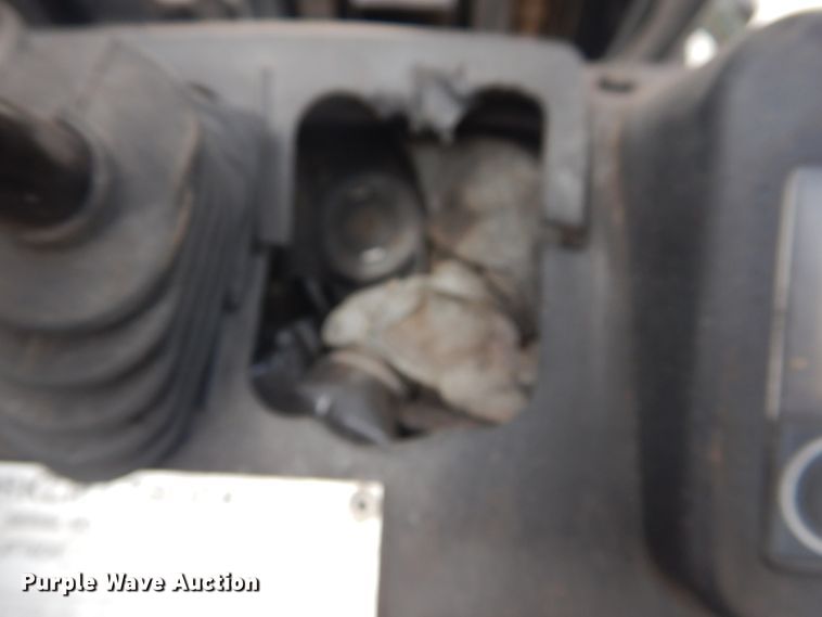 image for item HO9891 2008 Toyota 8FGU20  forklift