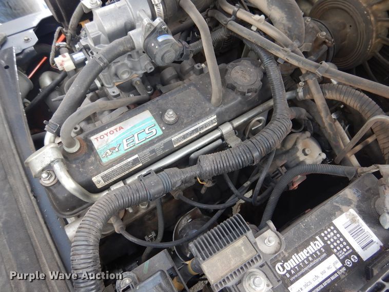 image for item HO9891 2008 Toyota 8FGU20  forklift