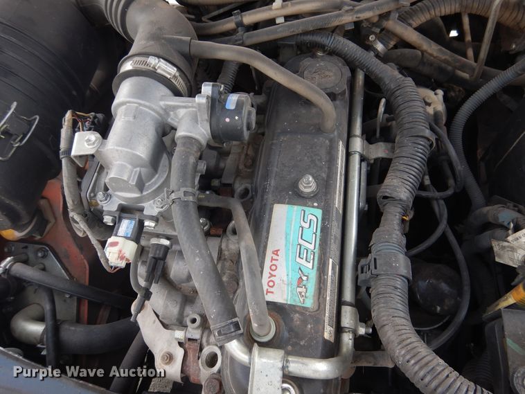 image for item HO9891 2008 Toyota 8FGU20  forklift