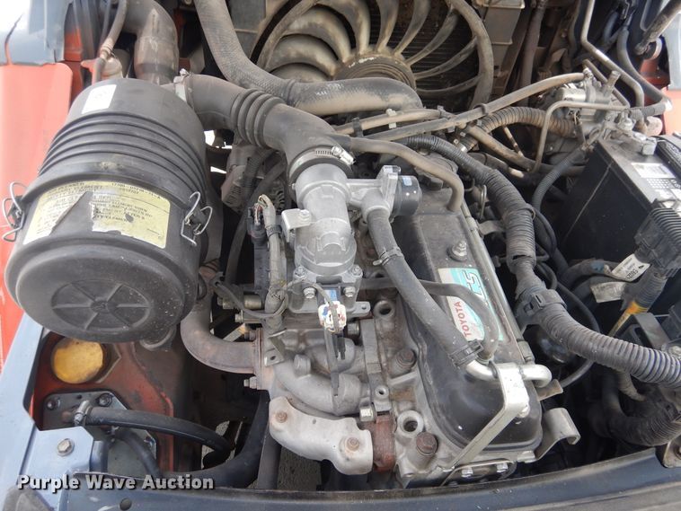 image for item HO9891 2008 Toyota 8FGU20  forklift