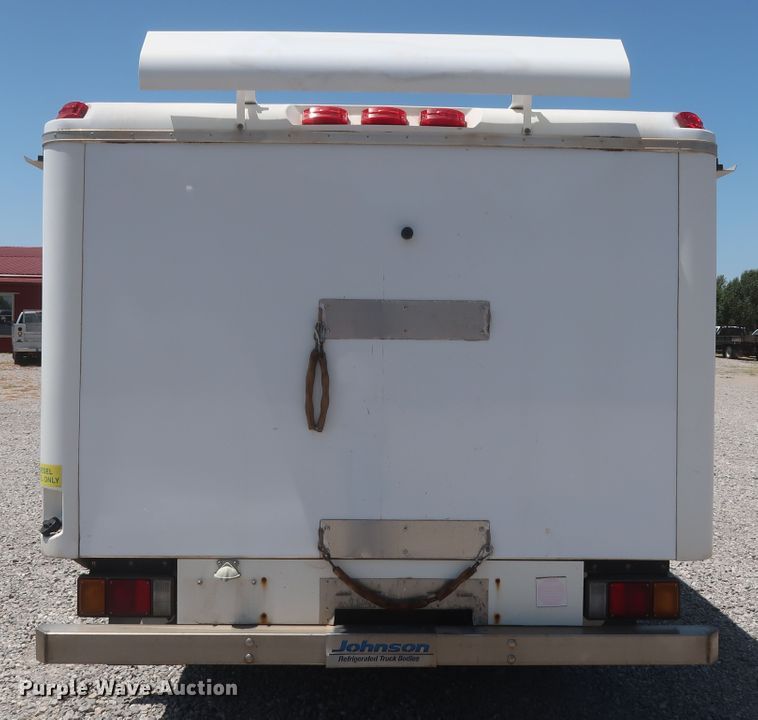 image for item HT9674 2013 Isuzu NPR  refrigerated truck