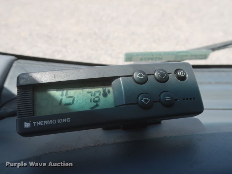 image for item HT9674 2013 Isuzu NPR  refrigerated truck