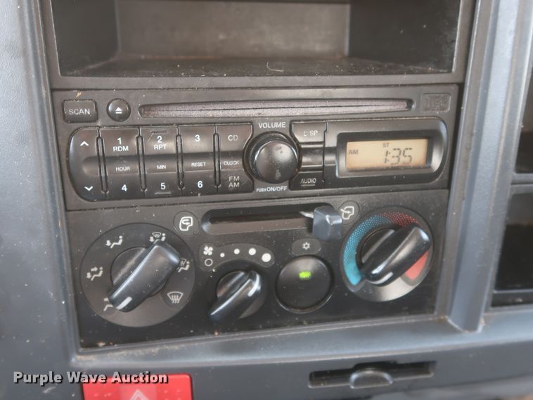 image for item HT9674 2013 Isuzu NPR  refrigerated truck