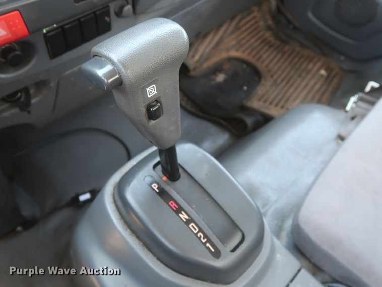 image for item HT9674 2013 Isuzu NPR  refrigerated truck