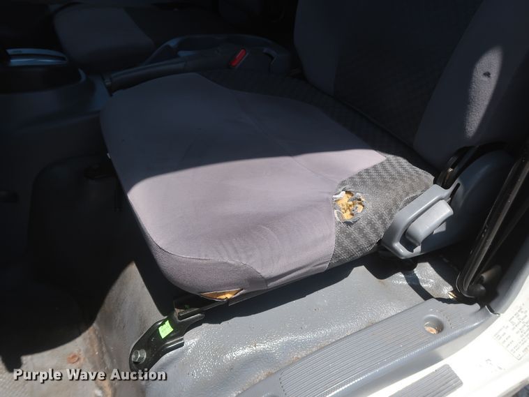 image for item HT9674 2013 Isuzu NPR  refrigerated truck