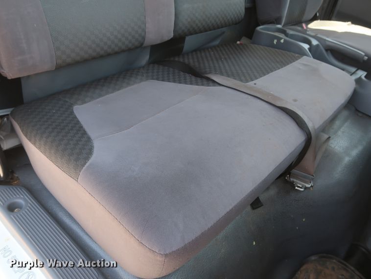 image for item HT9674 2013 Isuzu NPR  refrigerated truck