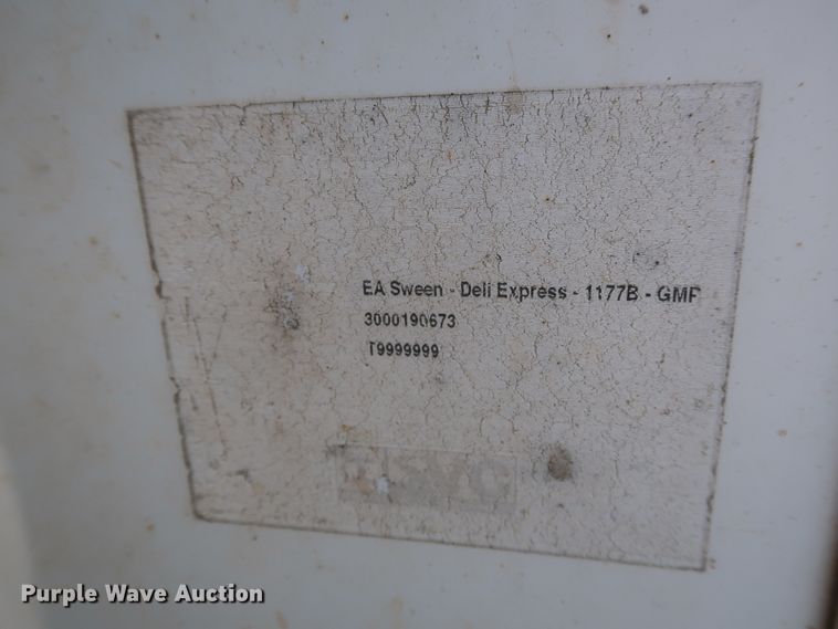 image for item HT9674 2013 Isuzu NPR  refrigerated truck