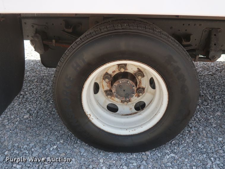 image for item HT9674 2013 Isuzu NPR  refrigerated truck