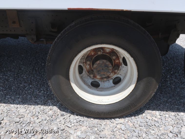 image for item HT9674 2013 Isuzu NPR  refrigerated truck