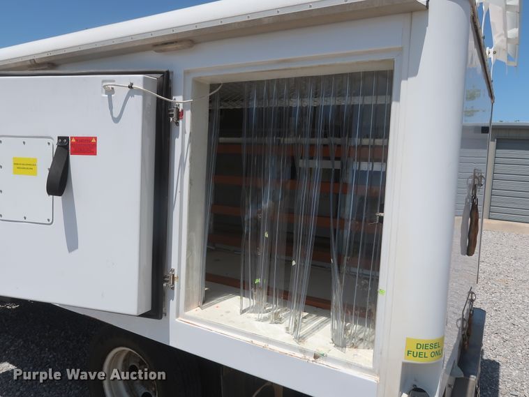 image for item HT9674 2013 Isuzu NPR  refrigerated truck