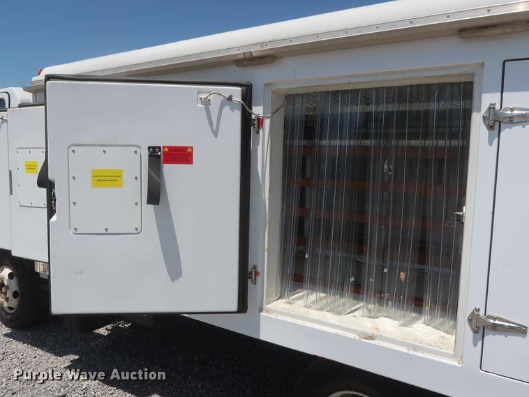 image for item HT9674 2013 Isuzu NPR  refrigerated truck