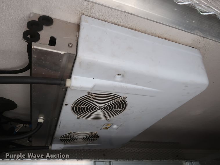 image for item HT9674 2013 Isuzu NPR  refrigerated truck