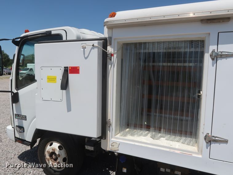 image for item HT9674 2013 Isuzu NPR  refrigerated truck