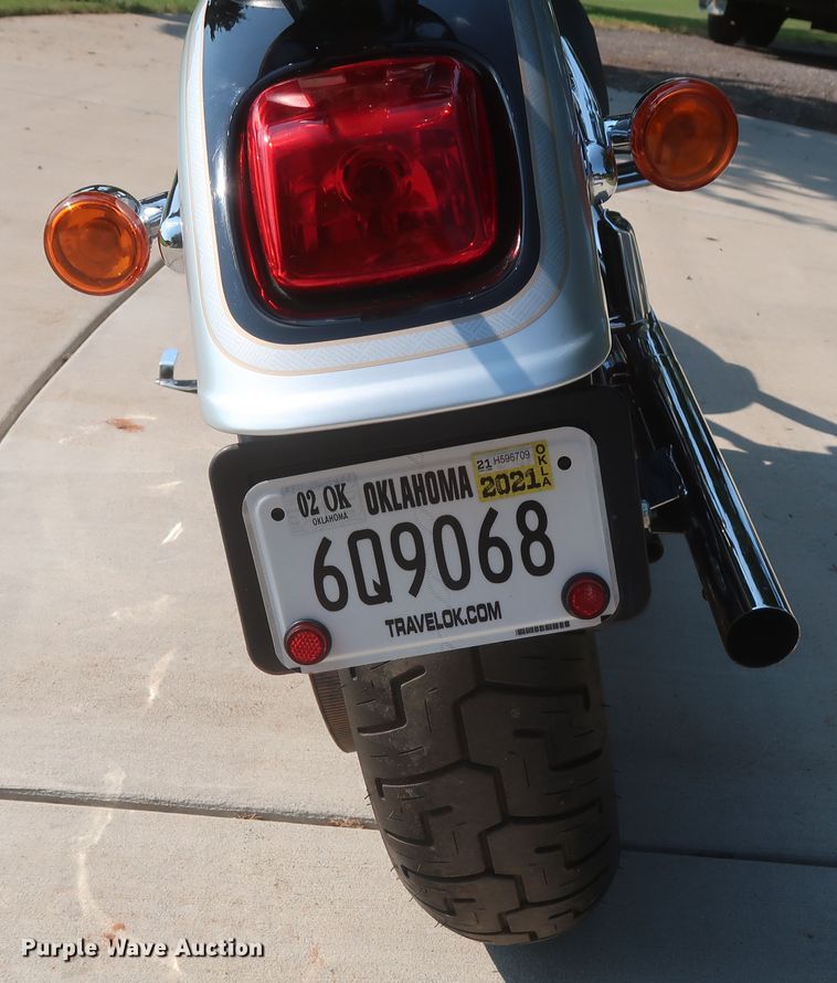 image for item HT9747 2003 Harley Davidson FXSTD Softail Deuce 100th Anniversary Edition motorcycle