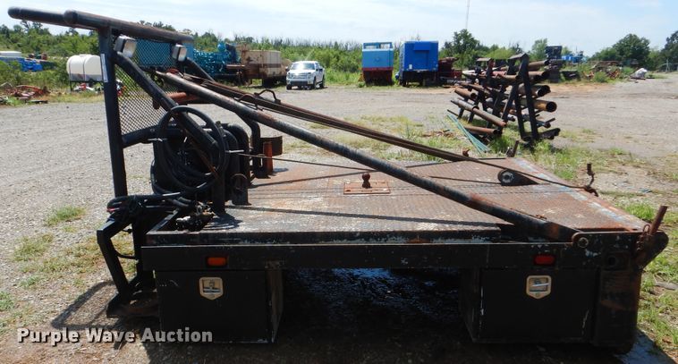 image for item HY9267 Winch truck bed