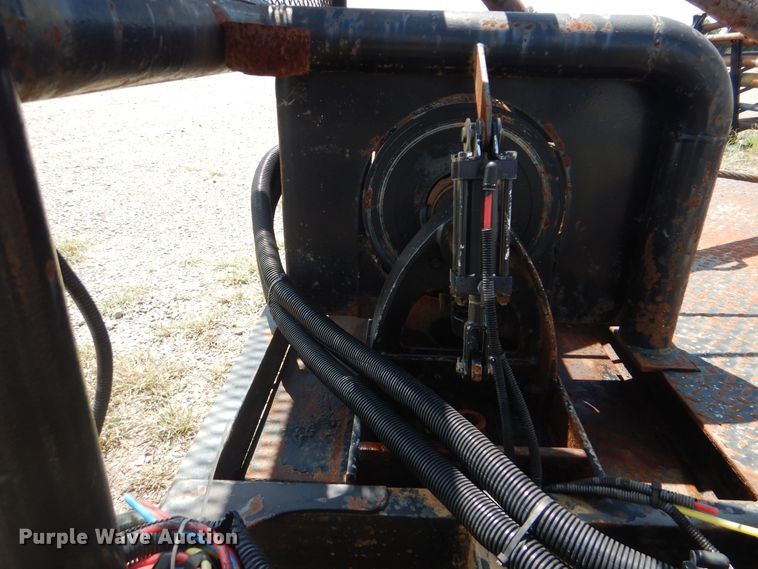 image for item HY9267 Winch truck bed