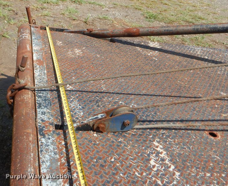 image for item HY9267 Winch truck bed