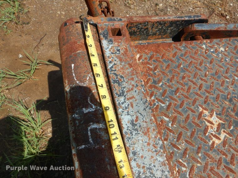 image for item HY9267 Winch truck bed