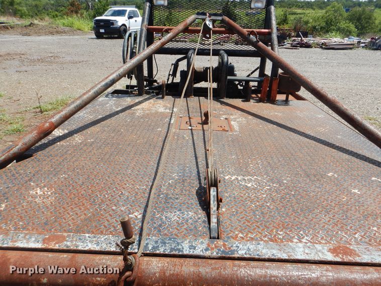 image for item HY9267 Winch truck bed