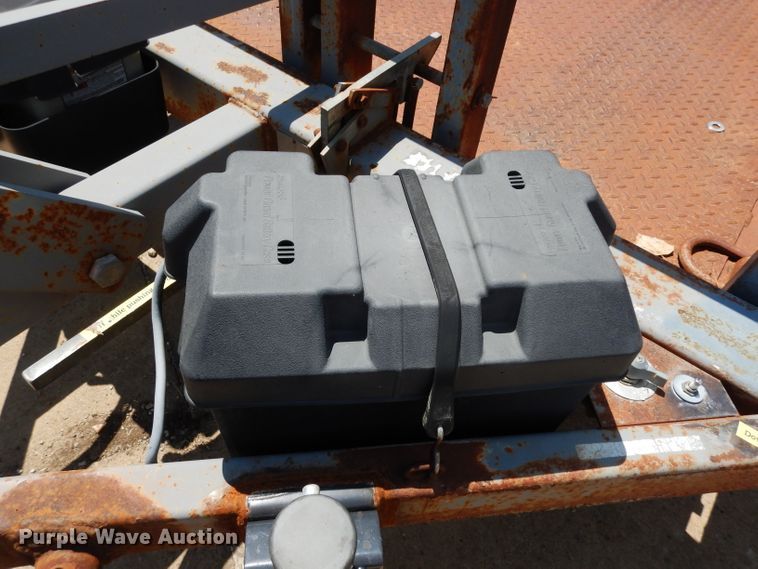 image for item HY9533 2000 Bil-Jax ET4000 tilt deck equipment trailer