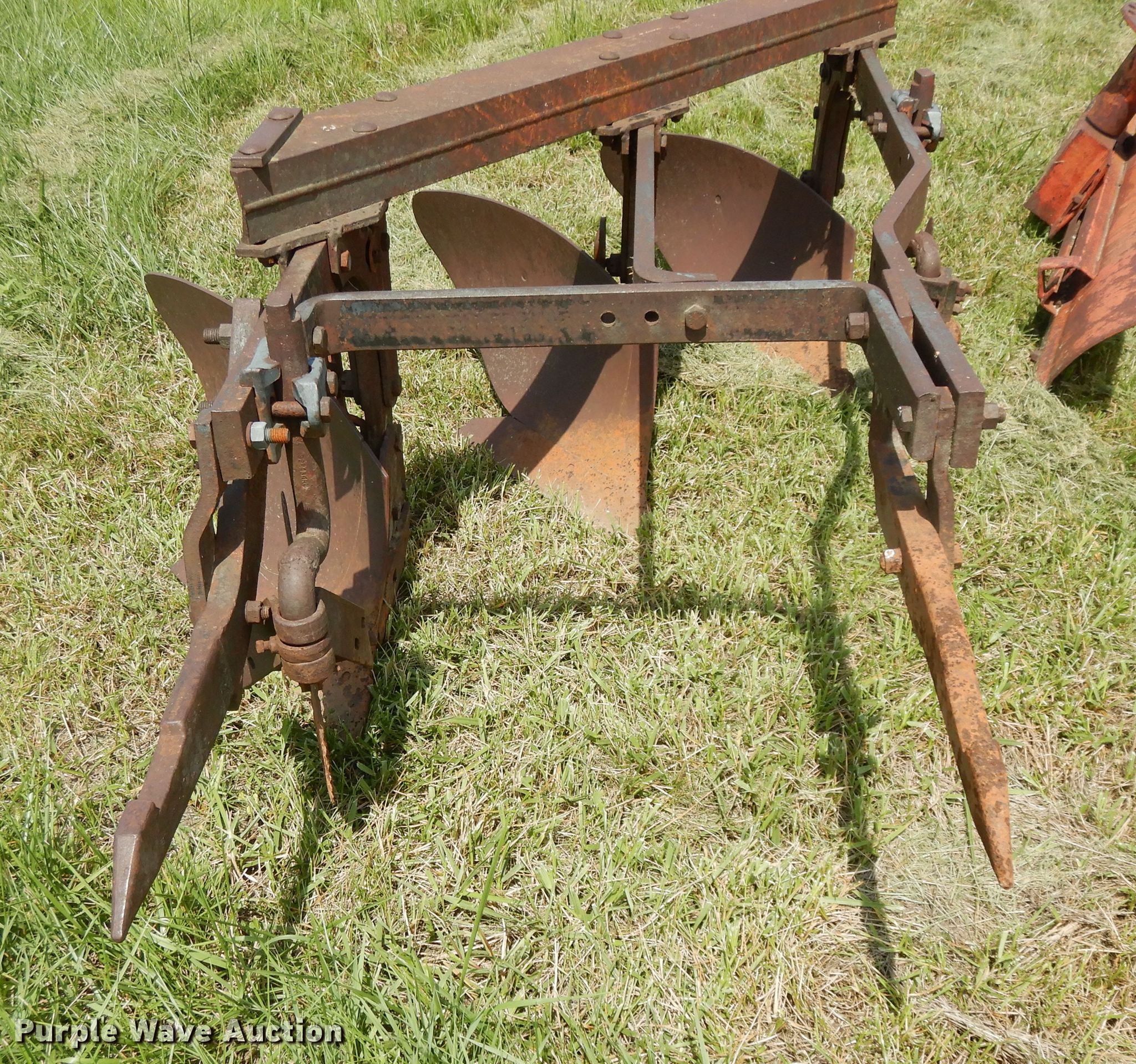 Ag equipment in Eudora, KS Item DF5315 sold Purple Wave