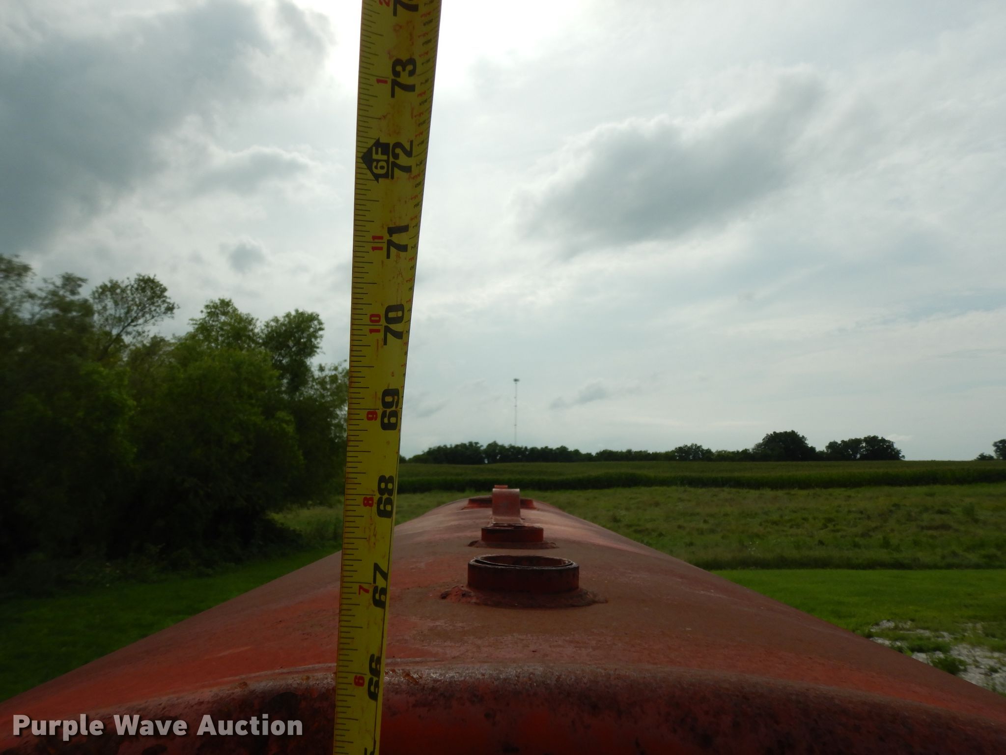 Fuel tank in Boonville, MO Item DG6947 sold Purple Wave