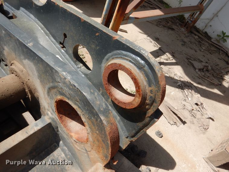 image for item AF9993 2012 JRB wheel loader quick coupler