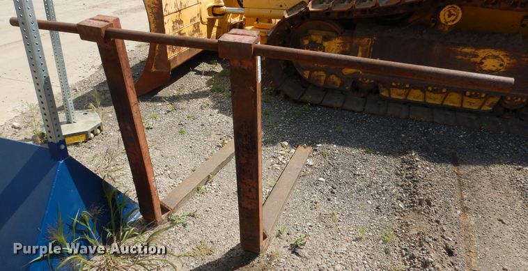 image for item AF9994 48"L loader bucket forks