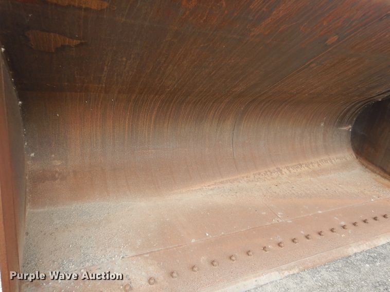 image for item AF9997 2011 163"W loader bucket