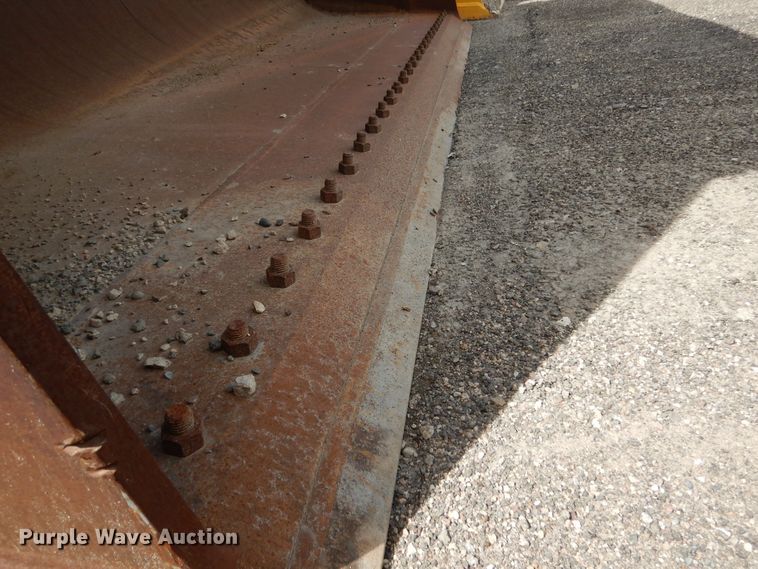 image for item AF9997 2011 163"W loader bucket