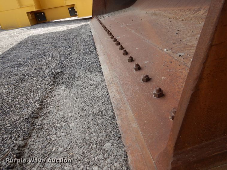 image for item AF9997 2011 163"W loader bucket