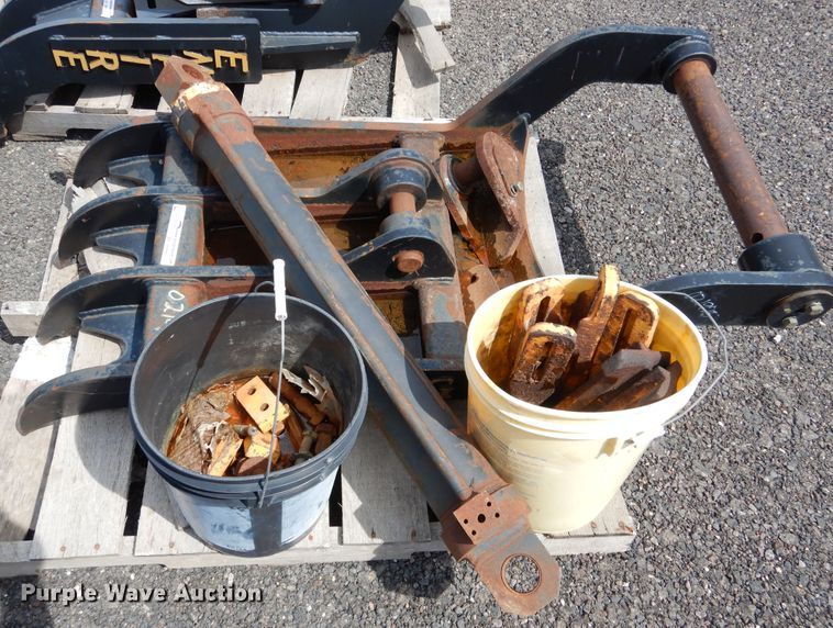 image for item AF9998 2012 Raveling hydraulic thumb