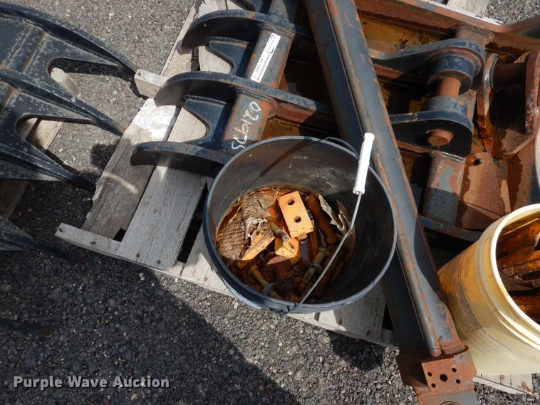 image for item AF9998 2012 Raveling hydraulic thumb