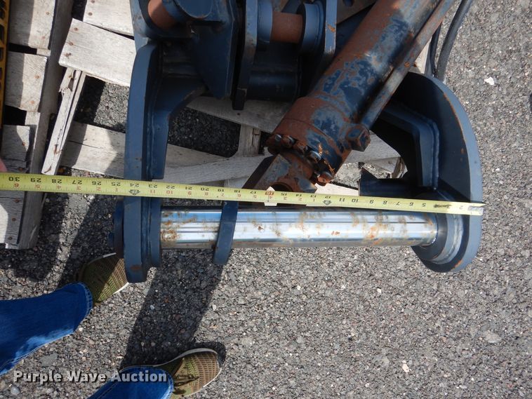 image for item AF9999 2013 Empire excavator hydraulic thumb