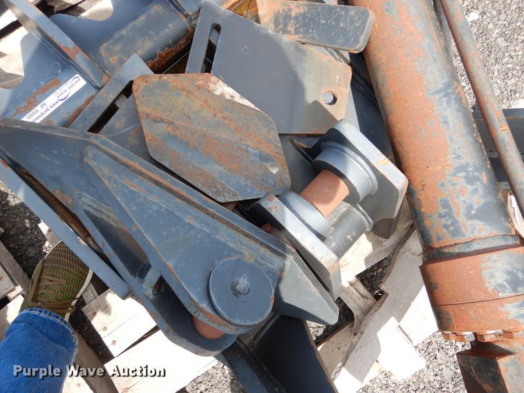 image for item AF9999 2013 Empire excavator hydraulic thumb