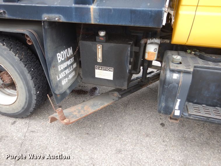 image for item DA8401 1991 GMC TopKick  dump truck