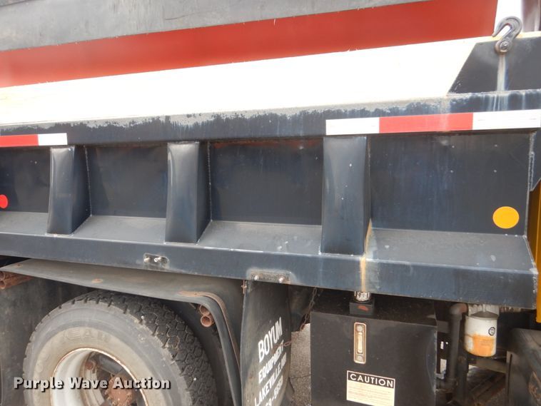 image for item DA8401 1991 GMC TopKick  dump truck