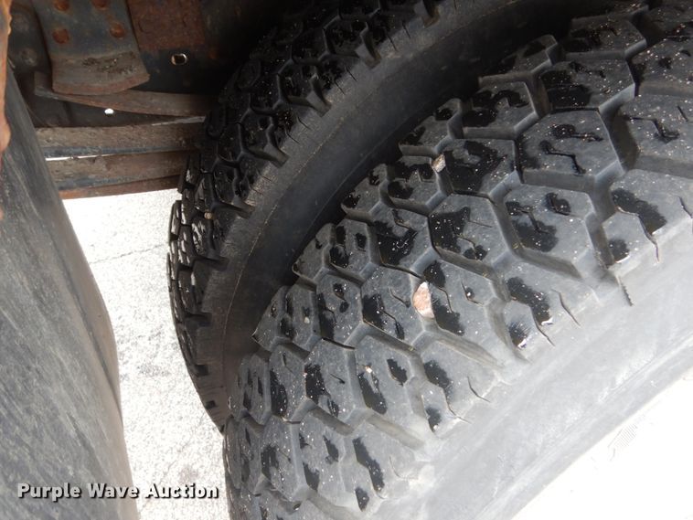 image for item DA8401 1991 GMC TopKick  dump truck