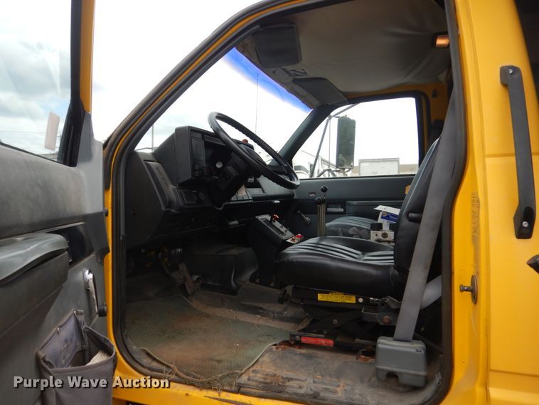 image for item DA8401 1991 GMC TopKick  dump truck