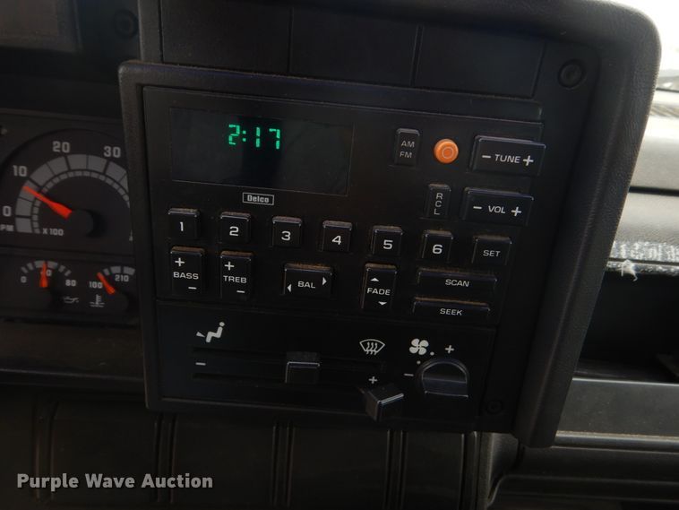 image for item DA8401 1991 GMC TopKick  dump truck