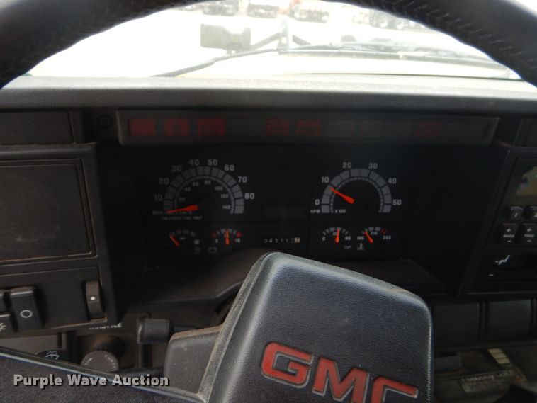 image for item DA8401 1991 GMC TopKick  dump truck