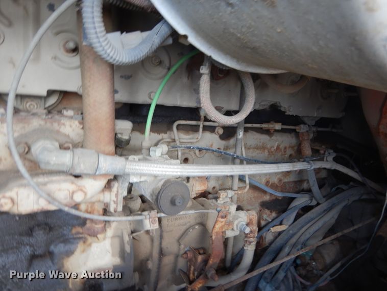 image for item DA8402 1991 Ford L9000  dump truck