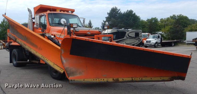 image for item DA8403 2000 Sterling L-Line  dump truck